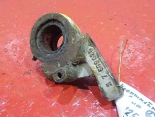 9424231933 MERCEDES Кронштейн тормозного вала
