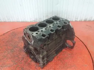 9040104005 MERCEDES Блок двигателя