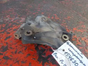7420538078 RENAULT Кронштейн генератора