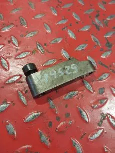 20509561 VOLVO Коромысло клапанов