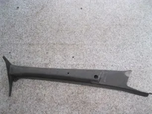 1096211 VOLVO Накладка стойки