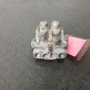 9347141100 WABCO Кран 4-х контурный