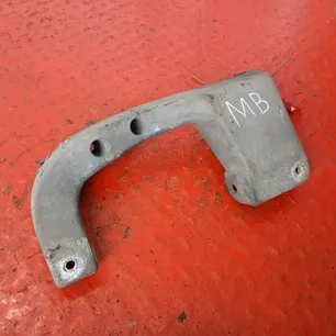 9408850231 MERCEDES Кронштейн бампера правый