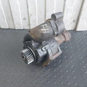 1547155 VOLVO Насос водяной