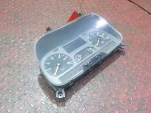 44463421 MERCEDES Панель приборов