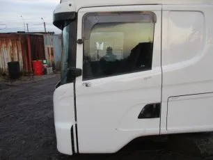 1476534 SCANIA Дверь левая