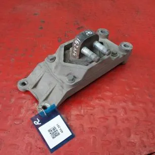 5010316681 RENAULT Подушка двигателя