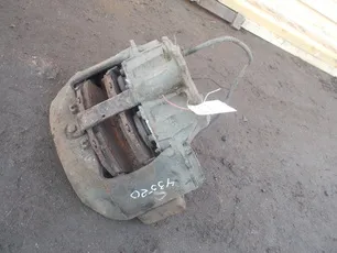 5001858405 RENAULT Суппорт правый
