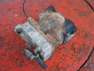 20429343 VOLVO Компрессор воздушный