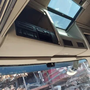 84431056 VOLVO Штора