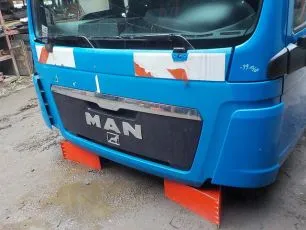 81611106042 MAN Капот