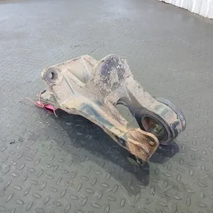 9408905383 MERCEDES Кронштейн торсиона правый