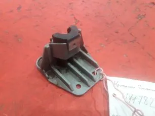 81621580063 MAN Кронштейн спальника