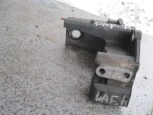 1372804 DAF Кронштейн бампера правый