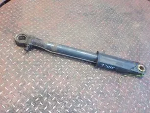 25537805 MERCEDES Цилиндр подъёма кабины