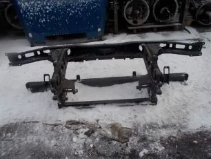 9413104490 MERCEDES Кронштейн усилителя бампера левый