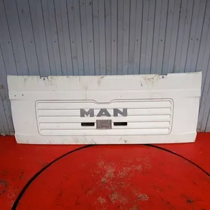 81611100053 MAN Капот