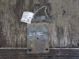 25381779 VOLVO Кронштейн бампера правый