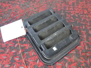 504089632 IVECO Дефлектор воздушный