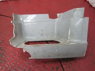 1364798 DAF Корпус подножки нижний левый