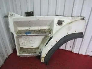 3175246 VOLVO Корпус подножки верхний левый