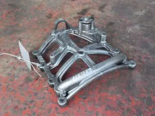 7400984759 RENAULT Кронштейн маслозаборника
