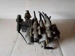 5010525808 RENAULT Кран 4-х контурный