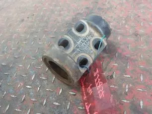 1076746 VOLVO Кронштейн торсиона правый