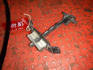 82859279 VOLVO Ограничитель двери