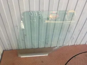 5010225987 RENAULT Стекло двери левое