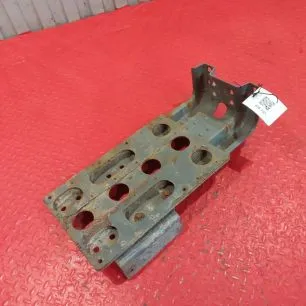 811W612435431 SITRAK\HOWO Кронштейн крыла переднего