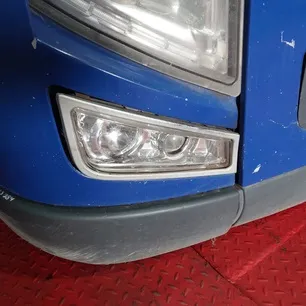 21297909 VOLVO Фара противотуманная правая