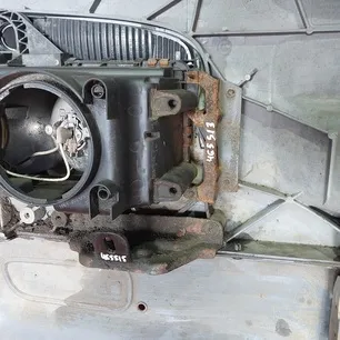 9448850014 MERCEDES Кронштейн крепления фары левый