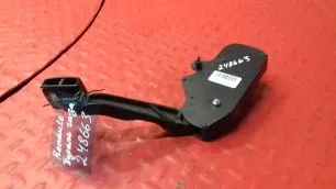 7484557626 RENAULT Педаль газа