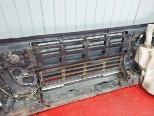 82072463 VOLVO Решетка радиатора