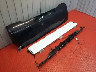 82267445 VOLVO Стекло лобовое