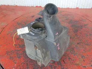 9705280506 MERCEDES Корпус воздушного фильтра