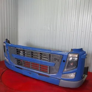 Бампер передний VOLVO