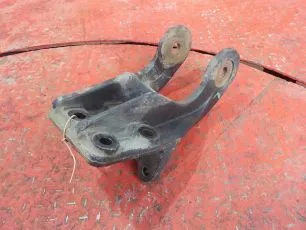 9408913820 MERCEDES Кронштейн кабины задний
