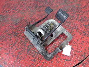 8189958 VOLVO Блок педалей