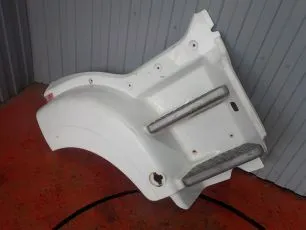 81615100758 MAN Корпус подножки верхний правый