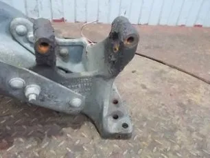 20429246 VOLVO Кронштейн передней рессоры