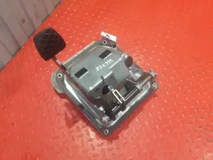 9342940001 MERCEDES Блок педалей