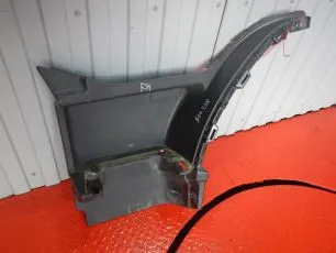 82644146 VOLVO Корпус подножки верхний левый