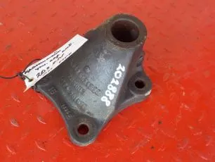 9425531338 MERCEDES Кронштейн цилиндра подъёма кабины