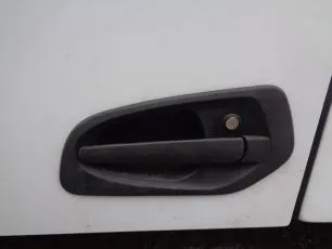 9607230609 MERCEDES Ручка двери наружная левая