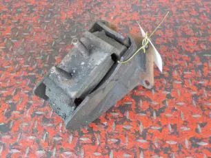 504046294 IVECO Подушка двигателя