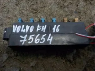 1079095 VOLVO Блок предохранителей