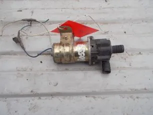 5010311074 RENAULT Насос автономного отопителя