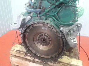 21207126 VOLVO Кожух маховика